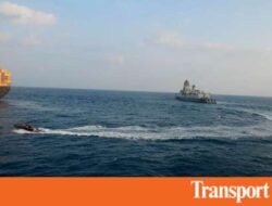 US Navy Ships Defend Against Houthi Attack in Gulf of Aden