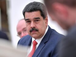 Trump Warns Maduro as Venezuelan Leader Begins Third Term; U.S. Tightens Sanctions