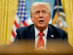 Trump insists on US control of Gaza, suggests Middle East nations could aid in rebuilding