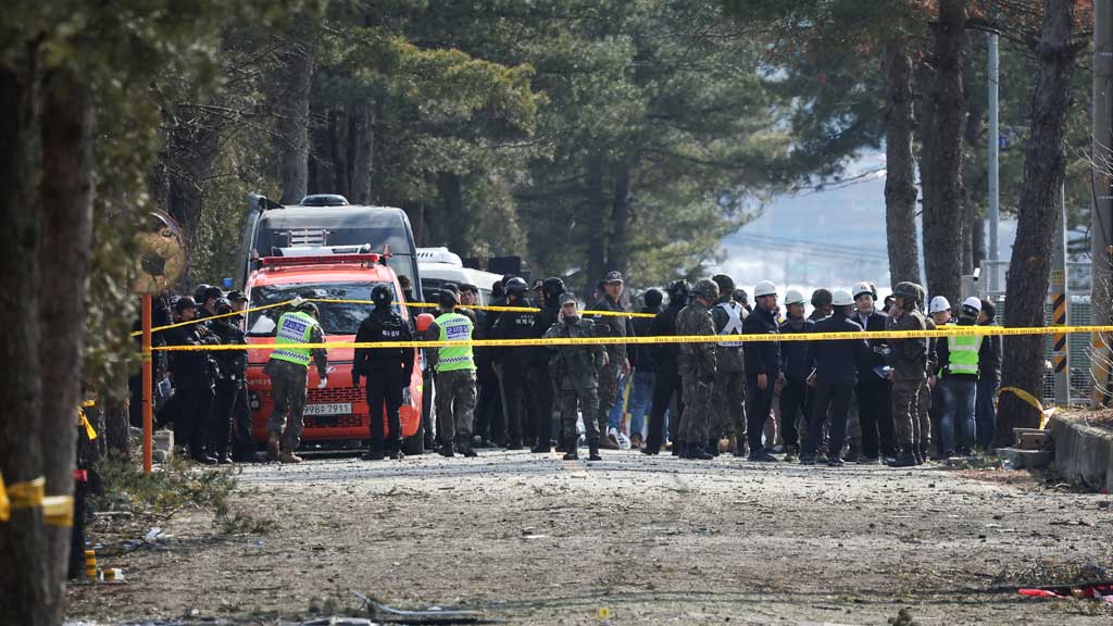 south korean fighter jets accidentally drop bombs during training injuring multiple people 1