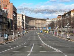 Bridge Explosions in Russia Near Ukraine Border Heighten Tensions Before Peace Talks