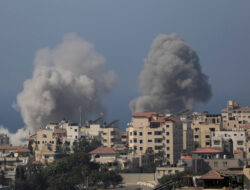Hamas-Run Ministry Claims Dozens of Palestinians Killed En Route to Collect Aid in Gaza