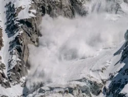 Avalanche in Nepal Claims 7 Climbers on Mount Yalung Ri