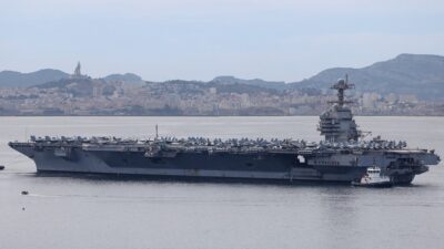 Venezuela Deploys Forces and Weapons in Reaction to US Warship Presence in Caribbean