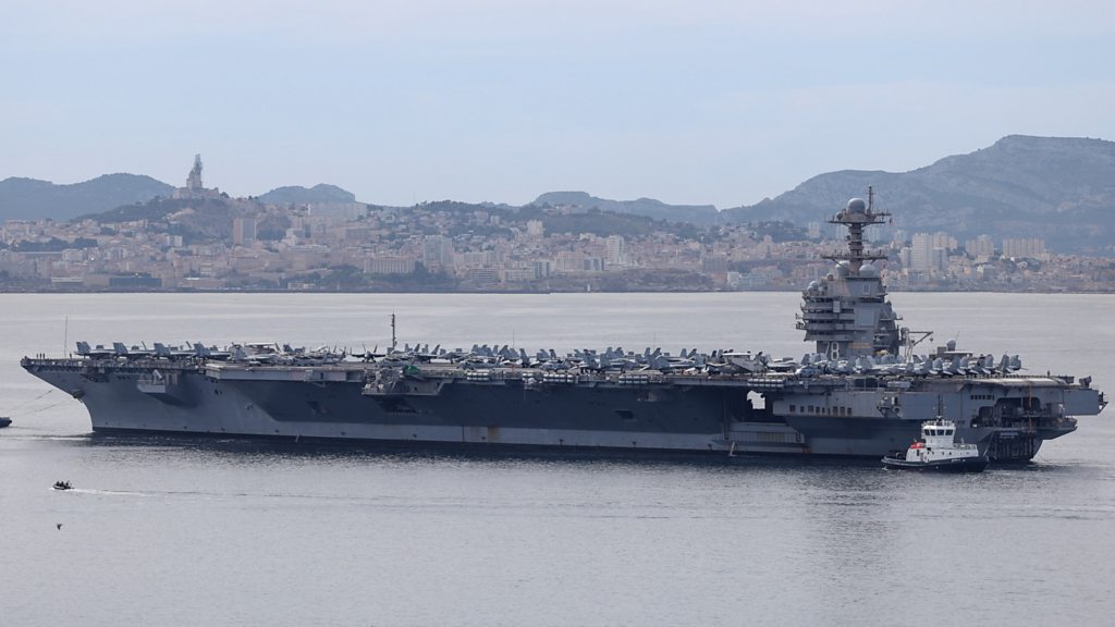 Venezuela Deploys Forces and Weapons in Reaction to US Warship Presence in Caribbean