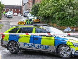 Bystanders Praised as ‘Heroic’ for Intervening in UK Knife Attack by Sudanese Migrant