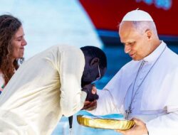Pope Leo Visits Beaches of Noted European Migrant Entry Point Following Critique of Global Immigration Policies