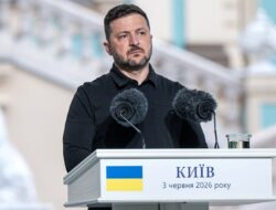 Zelenskyy Sends Open Letter to Putin Suggesting Meeting Amid US Focus on Iran
